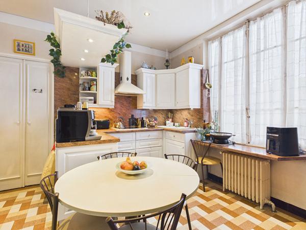 Propriété confidentielle aux portes de Lyon 8 quartier Moulin à vent