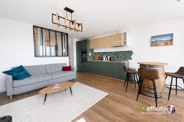 Appartement
         2 pièces
        - 41 m² 339 900 € *