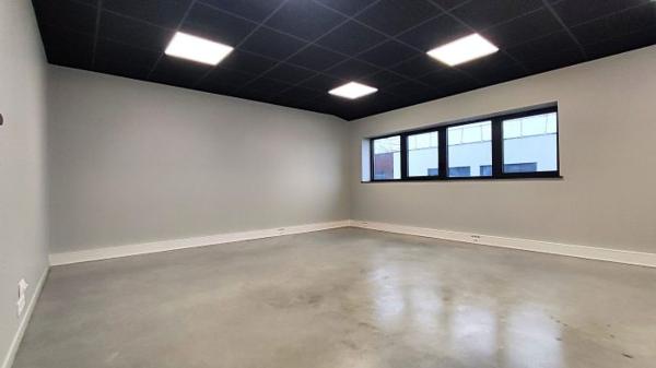 Bureau Artigues-près-Bordeaux 45 m²