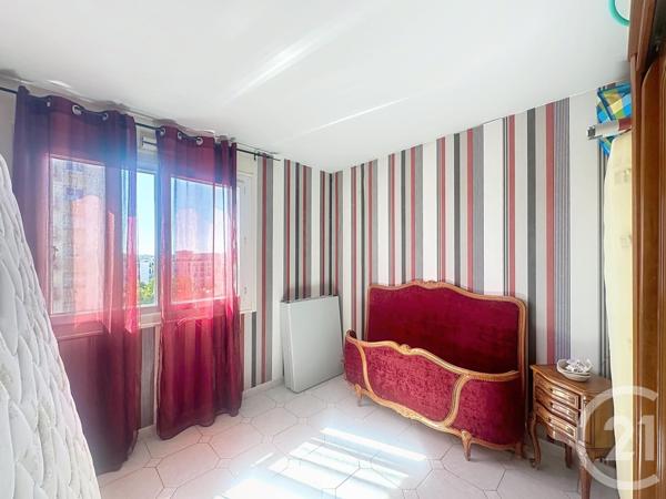 Appartement F5 à vendre  5 pièces - 95,27 m2 GARGES LES GONESSE - 95