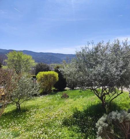 Location                                                      Maison
                        
                     6 pièces                      97 m2                     à Aiglun