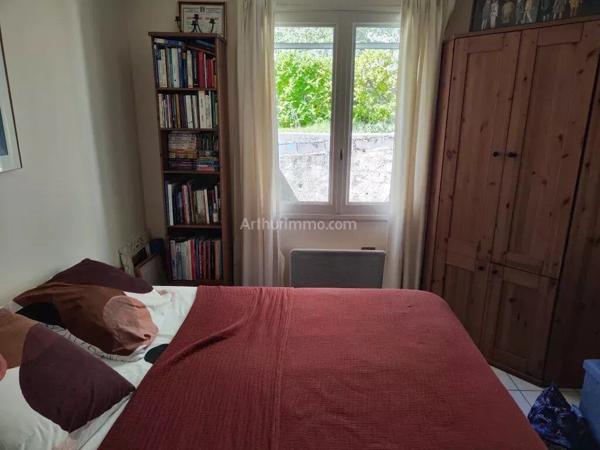 Location                                                      Maison
                        
                     6 pièces                      97 m2                     à Aiglun