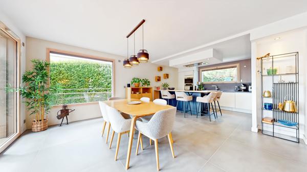 Maison Argonay 8 pièce(s) 219 m2