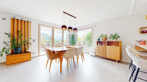 Maison Argonay 8 pièce(s) 219 m2