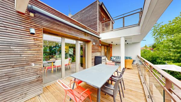 Maison Argonay 8 pièce(s) 219 m2