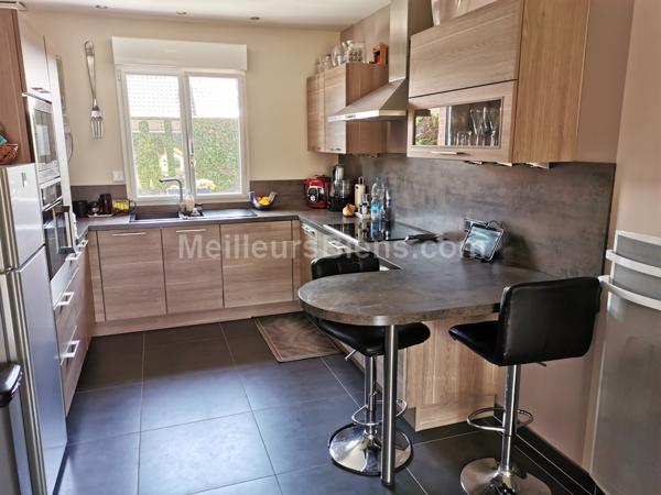 MAISON INDIVIDUELLE SEMI PLAIN PIED 3 CHAMBRES GARAGE JARDIN