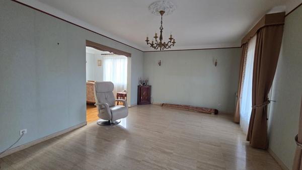 Vente Maison à Leojac, de type 4 avec garage en sous sol et jardin