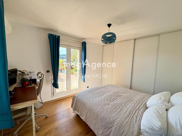 Appartement à NICE, 06300 - 4 pièces 82m²