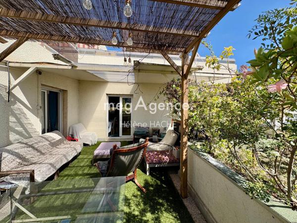 Appartement à NICE, 06300 - 4 pièces 82m²