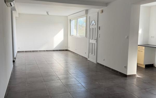 Appartement à louer    3 pièces • 88 m2 Borgo