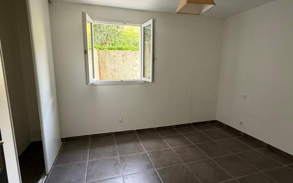 Appartement à louer    3 pièces • 88 m2 Borgo