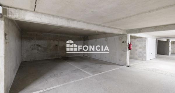 À vendre Parking 12.5 m² - Melun 77000