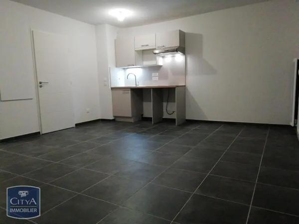 Appartement à louer 1 pièce 33.92m² Fréjus (83600)