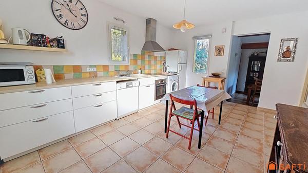 Propriété de charme avec 2 habitations, piscine et rivière