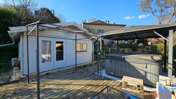 Propriété de charme avec 2 habitations, piscine et rivière