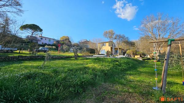 Propriété de charme avec 2 habitations, piscine et rivière