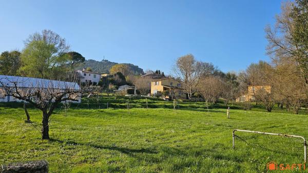 Propriété de charme avec 2 habitations, piscine et rivière