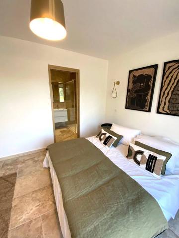 Villa individuelle proche de la mer avec piscine