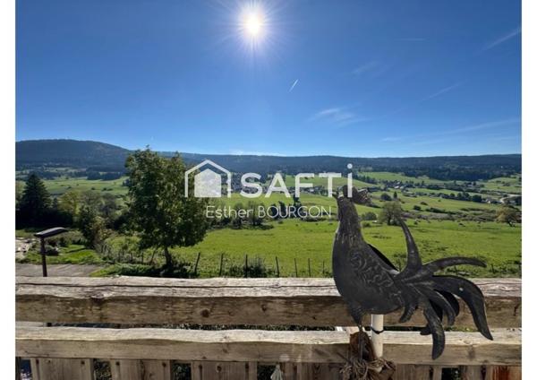 MAISON avec trois appartements - vue dégagée - sauna-spa
