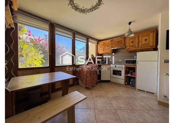 MAISON avec trois appartements - vue dégagée - sauna-spa