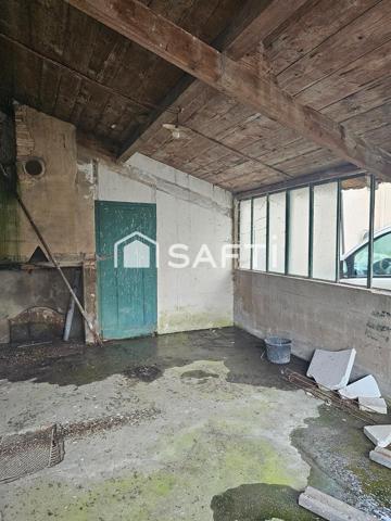 Maison de village avec cave sur 3 niveaux - 132 m2 à rénover entièrement