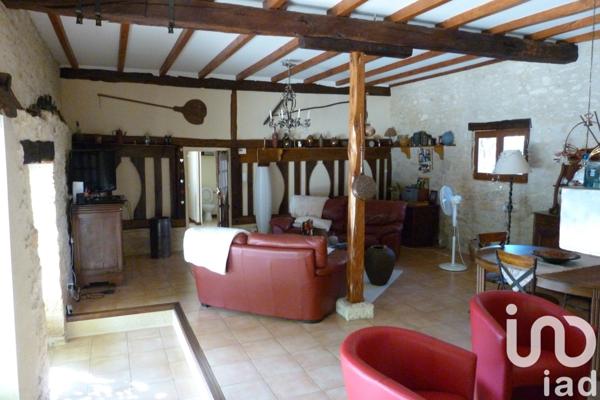 Longère 5 pièces de 170 m² à Montignac (24290)
