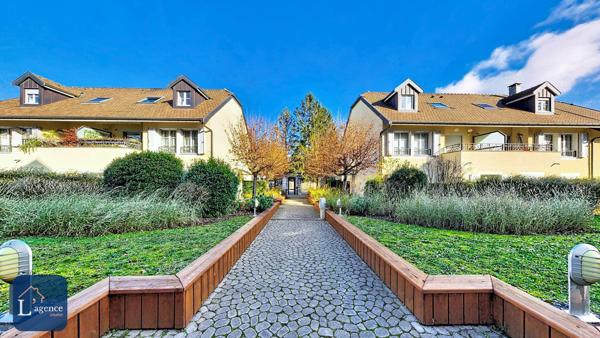 Appartement T3 Triplex Entrée indépendante Double balcon Garage double Ferney-Voltaire 01210