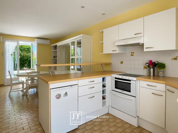 Maison
                                                                                                                                                                                                                                                                                                                        4 pièce(s)                                                                                                                                                                                                          3 chambre(s)                                                                                                                                                                                                          65  m²