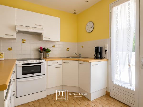 Maison
                                                                                                                                                                                                                                                                                                                        4 pièce(s)                                                                                                                                                                                                          3 chambre(s)                                                                                                                                                                                                          65  m²