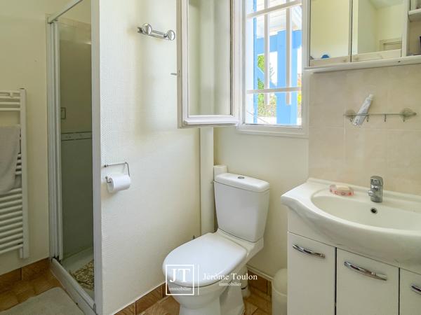 Maison
                                                                                                                                                                                                                                                                                                                        4 pièce(s)                                                                                                                                                                                                          3 chambre(s)                                                                                                                                                                                                          65  m²