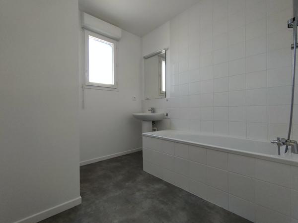 Appartement
         4 pièces
        - 77 m² Exclusivité 198 700 € *