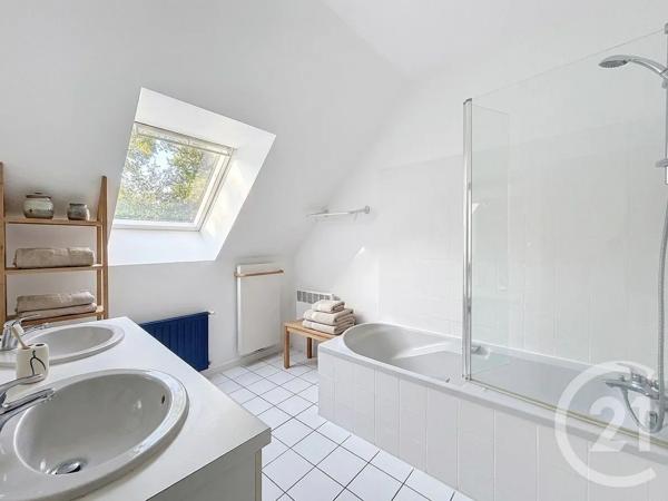 Maison à vendre  7 pièces - 135 m 2   LA CHAPELLE DES FOUGERETZ  - 35