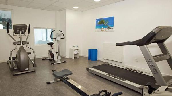 Les Estudines Nanterre Universite