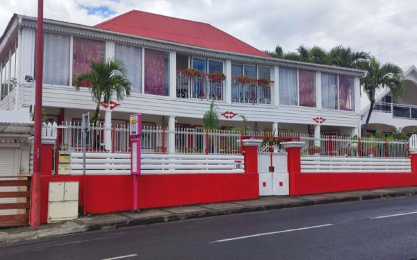 Immeuble à vendre    6 pièces •  Saint-Louis