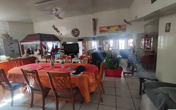 Immeuble à vendre    6 pièces •  Saint-Louis