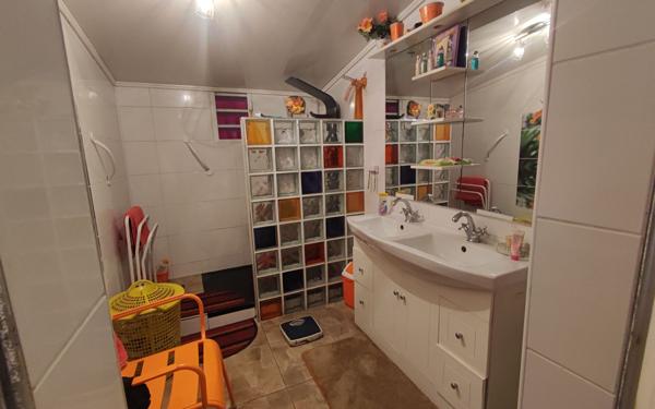 Immeuble à vendre    6 pièces •  Saint-Louis