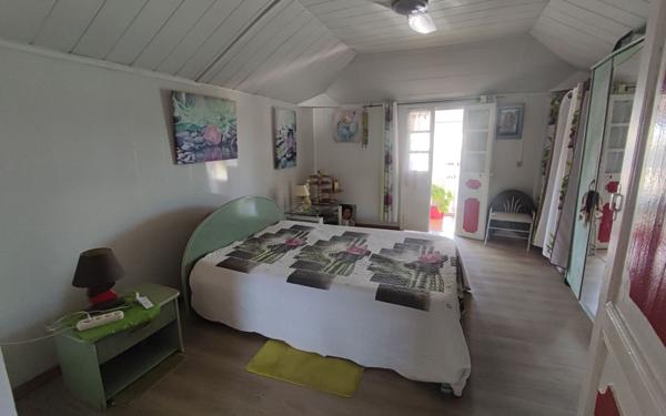 Immeuble à vendre    6 pièces •  Saint-Louis