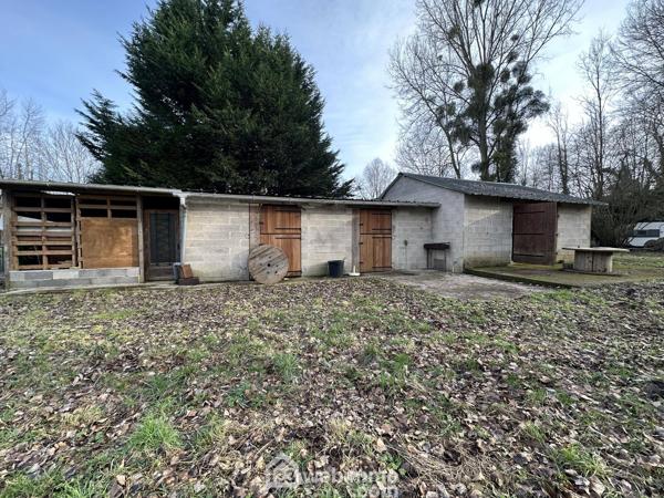 Terrain de loisirs 11300 m² à Presles-et-Thierny 02860