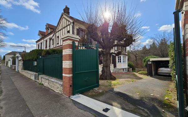 Maison à vendre    7 pièces • 202 m2 Vernon