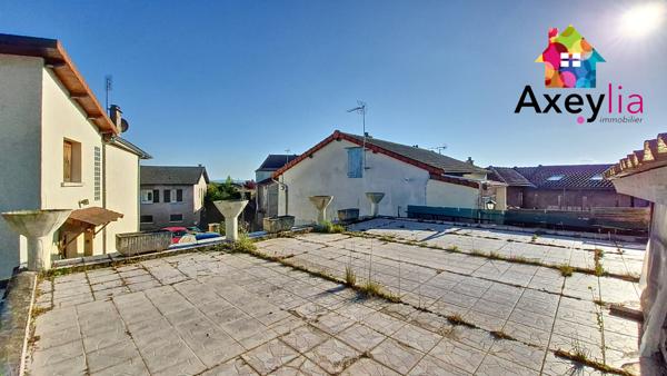 Pouilly-sous-Charlieu (42720) À VENDRE - POUILLY-S/S-CHARLIEU - MAISON 4 CHAMBRES AVEC JARDIN