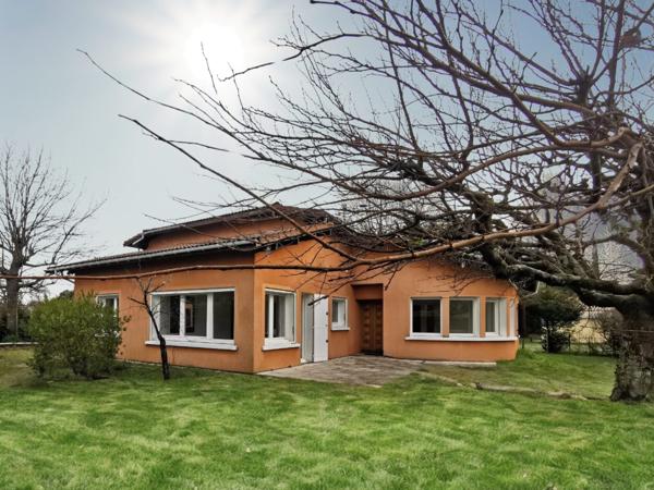 Gujan Mestras, quartier Chante Cigale ! Maison 8 pièces de 140 m2, double garage, et parcelle de 880 m2 !