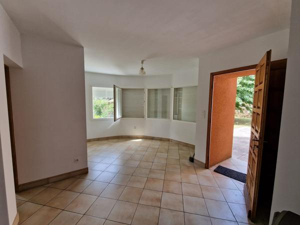Gujan Mestras, quartier Chante Cigale ! Maison 8 pièces de 140 m2, double garage, et parcelle de 880 m2 !