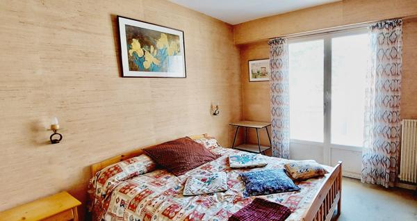 ARCACHON COEUR DE VILLE ! Appartement T3 de 64 m2 avec cave & parking.