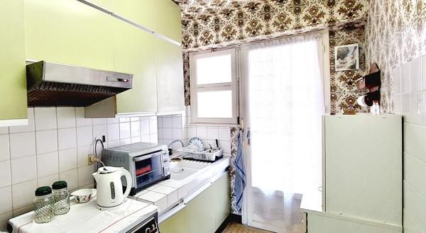 ARCACHON COEUR DE VILLE ! Appartement T3 de 64 m2 avec cave & parking.