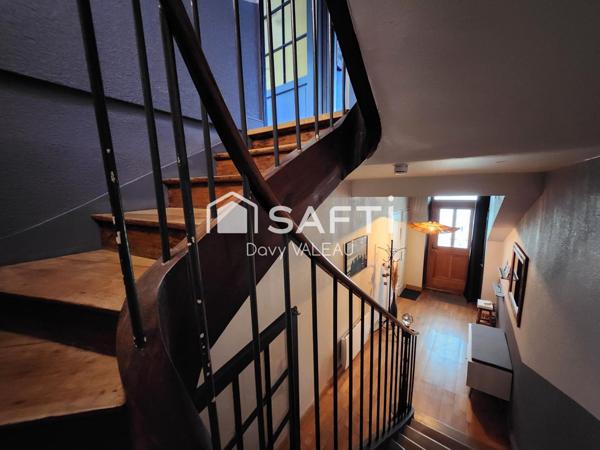 Maison de ville à 500m de la place Napoléon