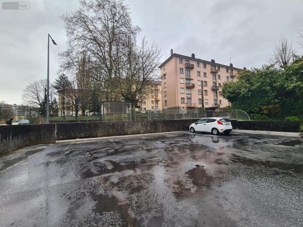 Garage - Parking à vendre à Besançon dans le Doubs (25000), ref : VS047-25014