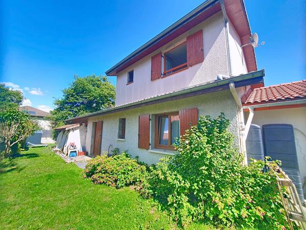 Exclusif : Maison familiale 5 chambres sur terrain paysager de 605 m² sur quartier calme de Charvieu