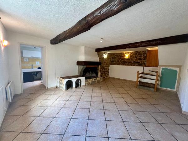 À louer - Maison de village à Palaja