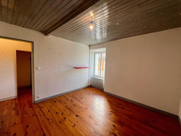 À louer - Maison de village à Palaja