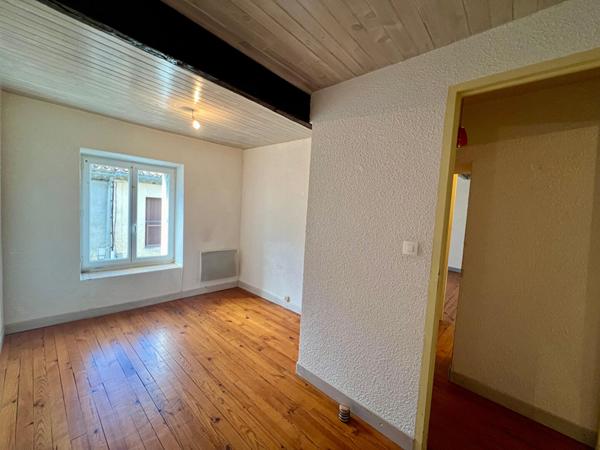 À louer - Maison de village à Palaja